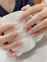 -雅洁美甲美睫