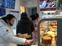 面包甜点陈列柜-好利来(阜成门店)