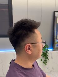 -PE SALON