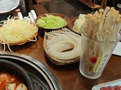 -黔有有贵州酸汤夺夺粉火锅(五味十字店)