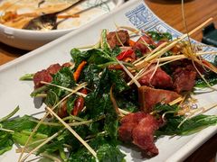 薄荷炸排骨-云海肴·汽锅鸡·云南代表菜(天山百盛优客店)