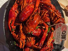 -巴厘龙虾·榜首油焖大虾(音乐学院·沿江酒馆店)
