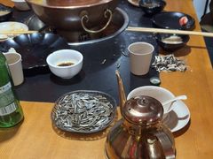 -果松木炭酸菜铜火锅·外婆参鸡汤