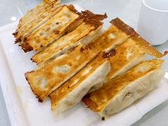 特色三鲜大锅贴-普天和酒楼·新津菜·烤鸭(天津之眼店)