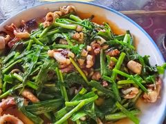 八爪鱼炒韭菜-李哥海鲜烧烤家常菜(孔雀城店)