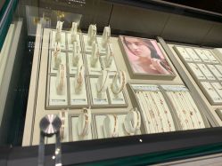 -周大福CHOW TAI FOOK(荟聚购物中心西红门店)