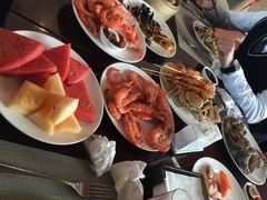 -荣誉国际酒店-云顶旋转餐厅