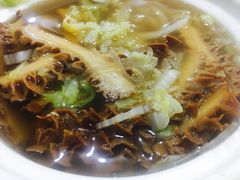 -二哥特色砂锅