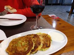 西葫芦饼配酸奶-TUK土耳其餐厅·下午茶(卢湾店)