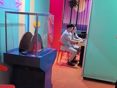 -不可思议减压馆·解压博物馆·摔碗发泄·团建定制