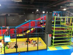 -蹦贝运动中心·蹦床·攀岩·闯关(龙岗店)