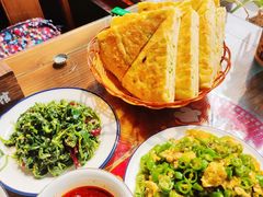 -秦扬居特色菜馆(上王村)