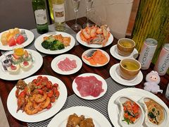 -广州万富希尔顿酒店·感趣自助餐厅·金秋蟹宴生蚝海鲜刺身