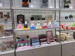 -微缤礼物(青岛海信广场店)