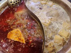 -沸炉重庆老火锅(军事博物馆店)