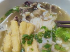 -甘掌门·化州驰名牛杂粉(越秀店)
