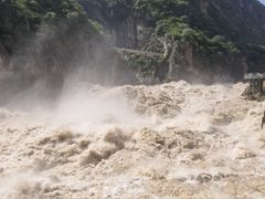 -丽江虎跳峡景区-售票处