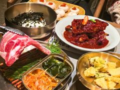 -草家酱蟹炭火烤肉店(珲春南路一店)