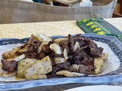 孜然羊肉-维吾尔餐厅(宜山路店)