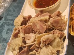 -乡村馕坑肉·烧烤·新疆菜·本地人更爱吃(阿勒泰首店)