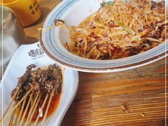 -喝丢一只鞋海鲜烧烤·海肠捞饭(文体街店)