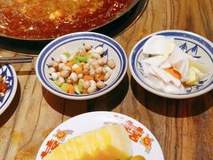 -旧街市鲜货老火锅(大光路店)
