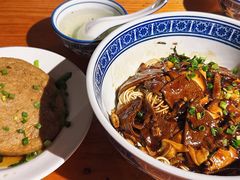 -沪西老弄堂面馆(定西路店)