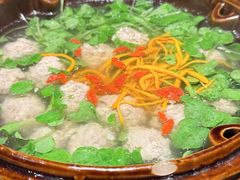 -头上红煨盐鸡·非遗院子餐厅