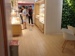-好利来(鞍山家乐福店)