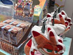 -名创优品(北京新中关购物中心地铁层店)