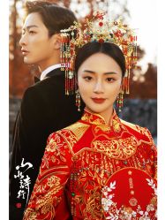 -雪中彩影婚纱摄影·微光艺术中心