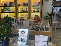 -康利眼镜·蔡司战略合作店(龙泉书房店)