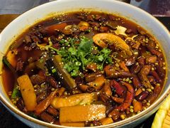 -万重锦·人文川菜馆(骡马市店)