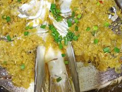 -阿瓦山寨·湘菜现炒·剁椒鱼头王(咸阳总店)