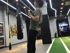 -Freedom Fitness私教健身俱乐部(徐虹北路店)
