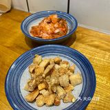 热腾腾的面才好吃。还有炖罐分量十足，特别是肉