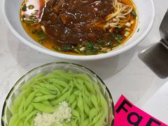 -李与白包子铺(桐梓林店)