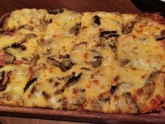 披萨-Ambra Haus琥珀屋精酿餐厅(宝山店)