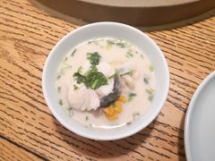 鲜鱼汤-云渔堂蒸汽石锅鱼(万达店)