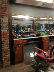 -THE BARN大屋理发馆