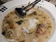 -渔语鱼酸菜鱼新川菜(来福士店)