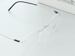 -目艮眼镜SHOWROOM(品牌集合店)
