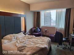 -上海浦东假日酒店