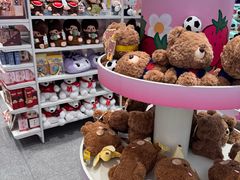 -名创优品(山东青岛华润万象城店)