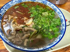 -叶新小吃店(来凤小区总店)