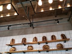 面包甜点陈列柜-81BAKERY(大学路店)