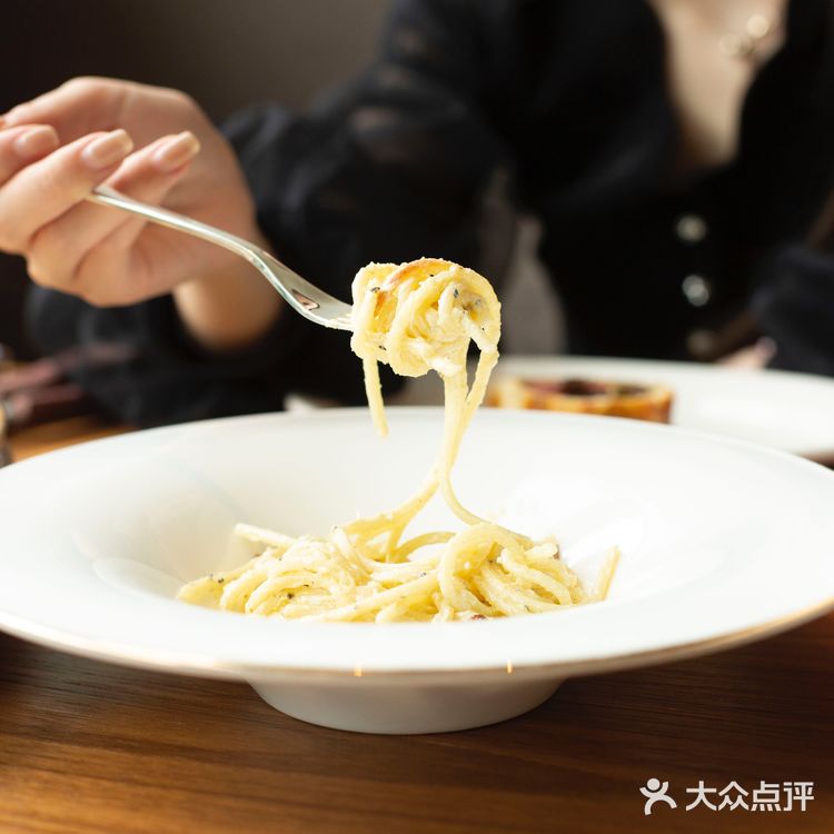 牛排家｜新店初体验[礼花]