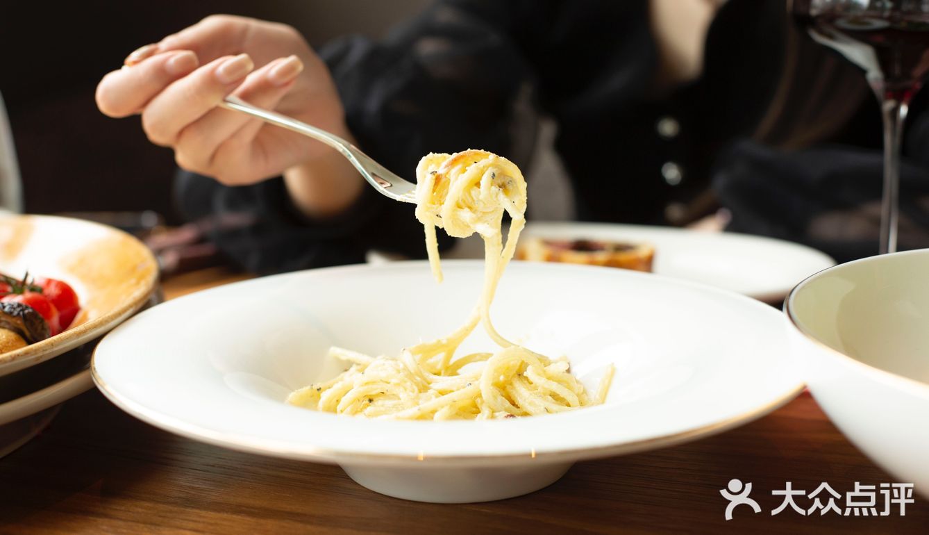 牛排家｜新店初体验[礼花]