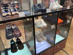 -李宁(大商新玛特店)