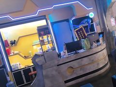 -暴风岛沉浸式体验馆(百联世纪店)